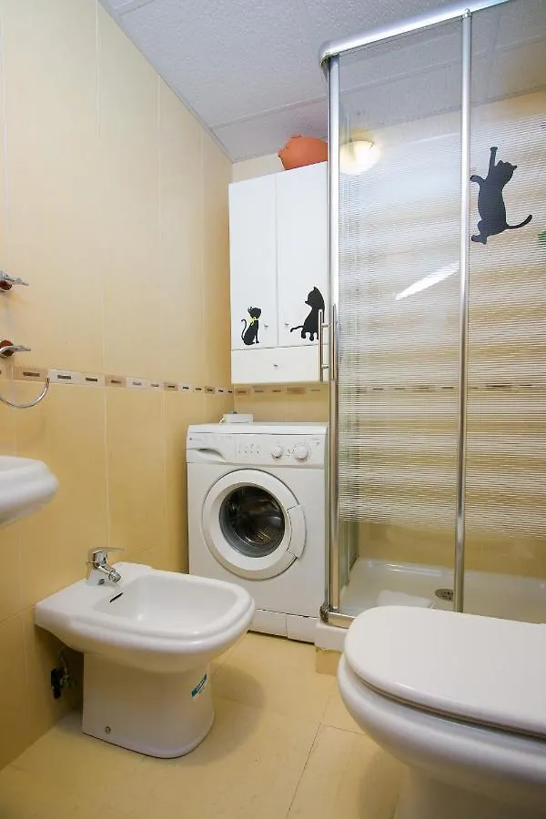 Holidays2Malaga Pena Parking & French Balcony & Smart Tv