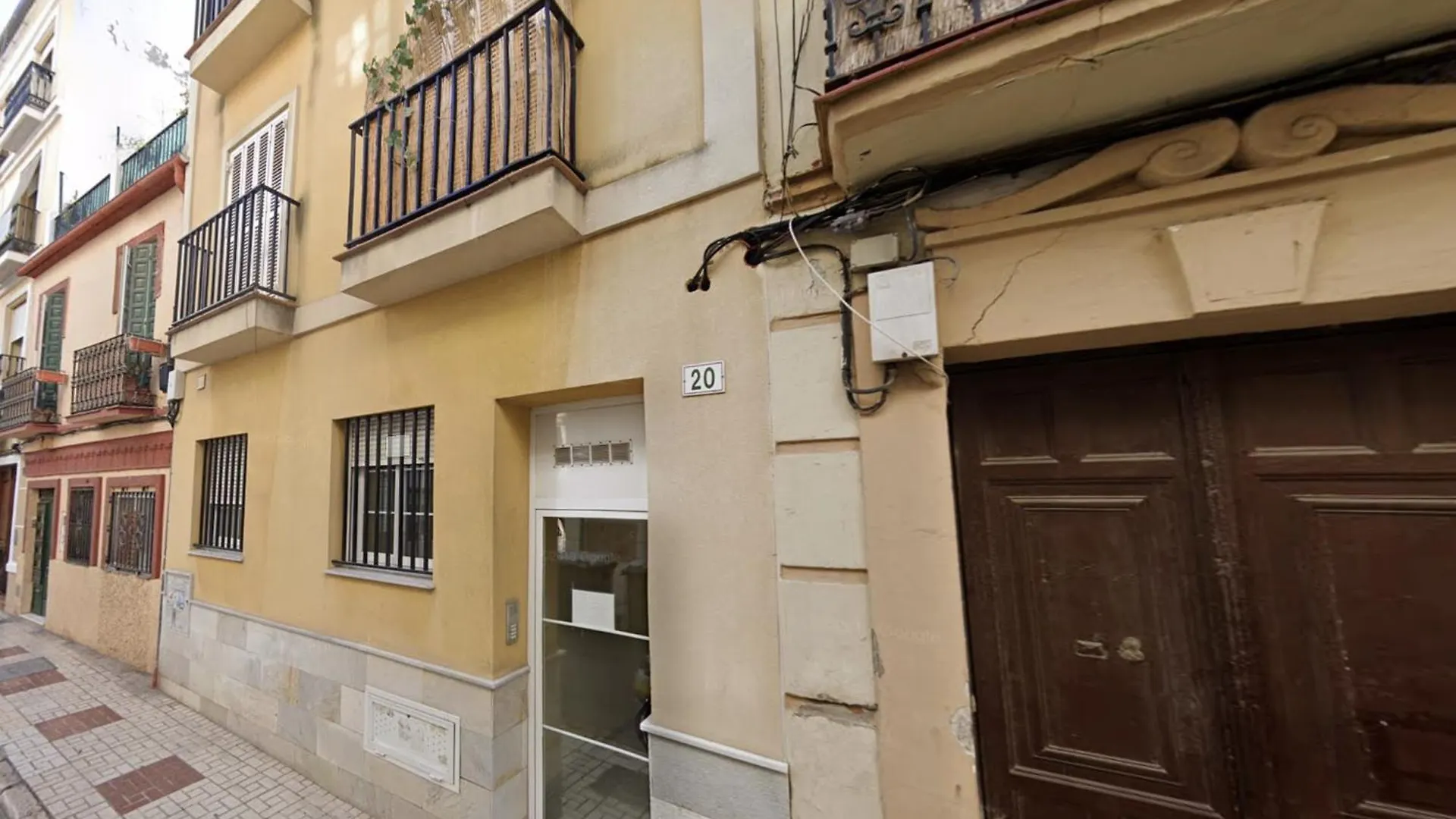 Holidays2Malaga Pena Parking & French Balcony & Smart Tv