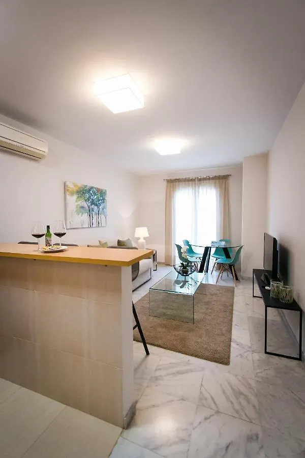 Apartment Holidays2Malaga Pena Parking & French Balcony & Smart Tv